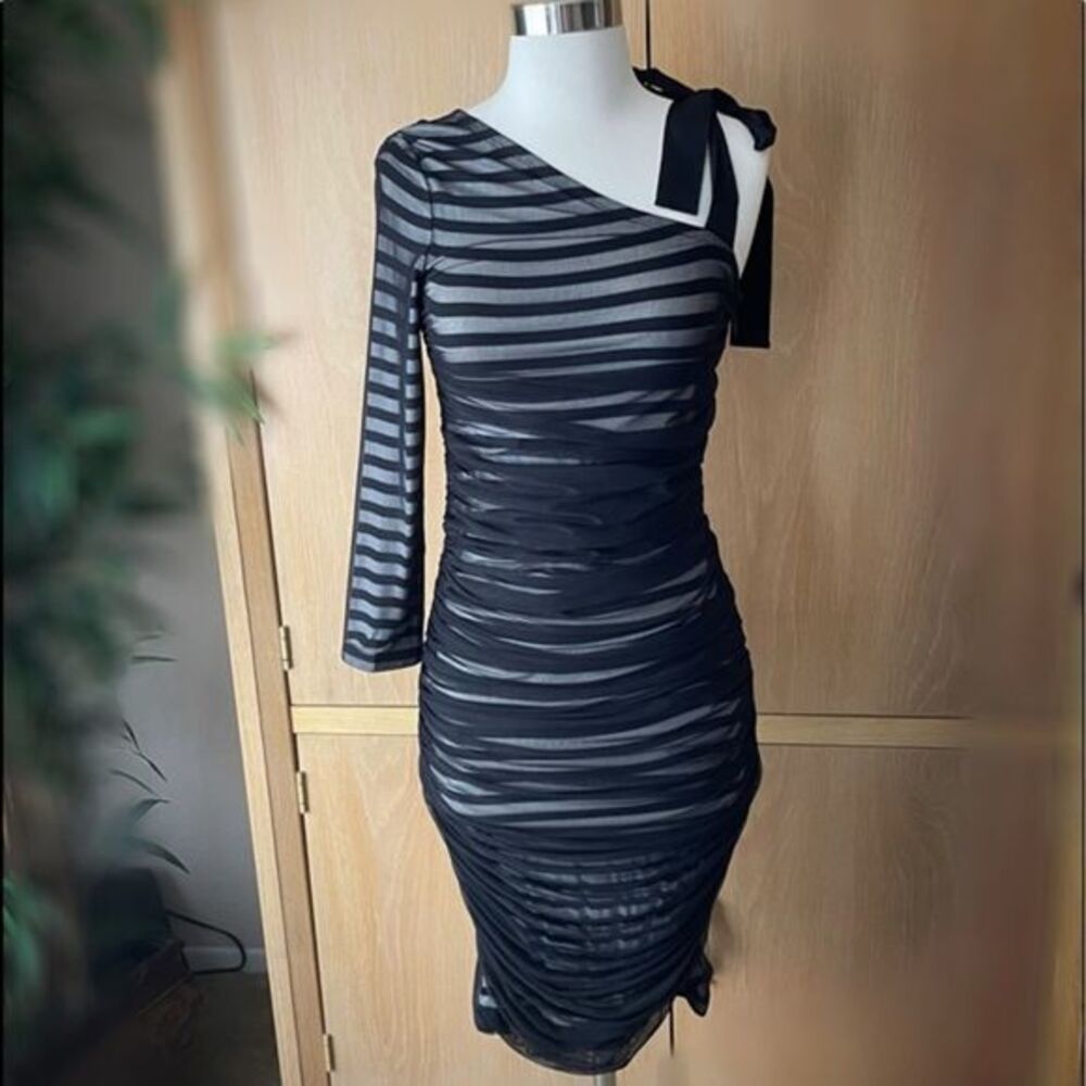 BCBG MAXAZRIA- Small black cocktail dress